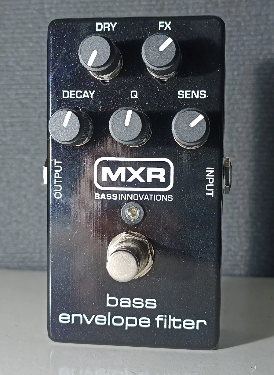 MXR Bass Envelope Filter Deep Dive: Features, Review, and Comparison to Similar Pedals